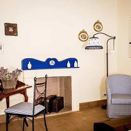 Torre Valbiancara Country house