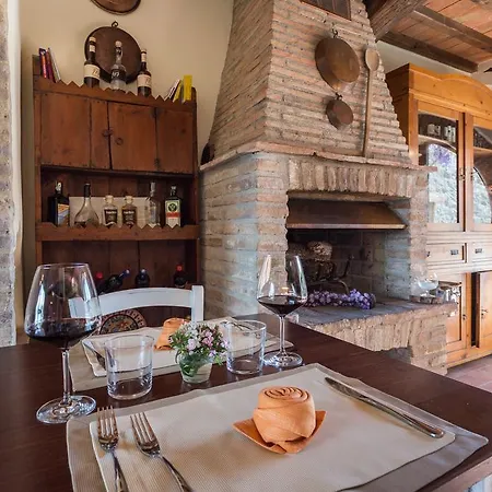 Torre Valbiancara Country house *